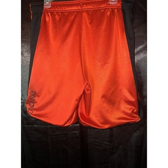 Nike Basketball Team Shorts Cincinnati Bearcats W/Jordan Jumpman - Picture 2 of 7
